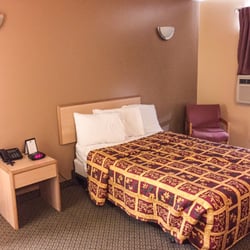 M Star Hotel Mansfield Hotels 137 Park Ave W Oh Photo Of M Star Hotel Mansfield Oh United States The Room