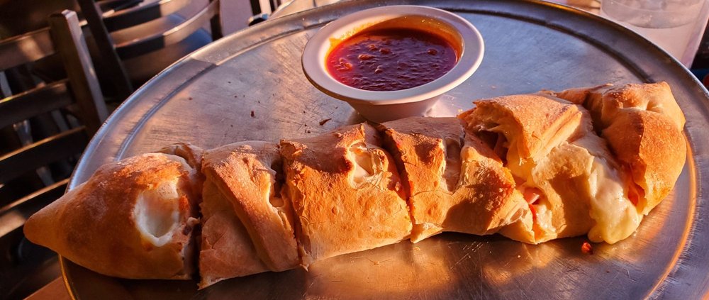 Mediterraneo Pizza & Grill