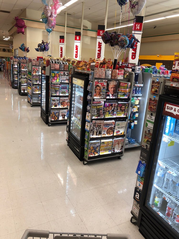 Giant Food Store
