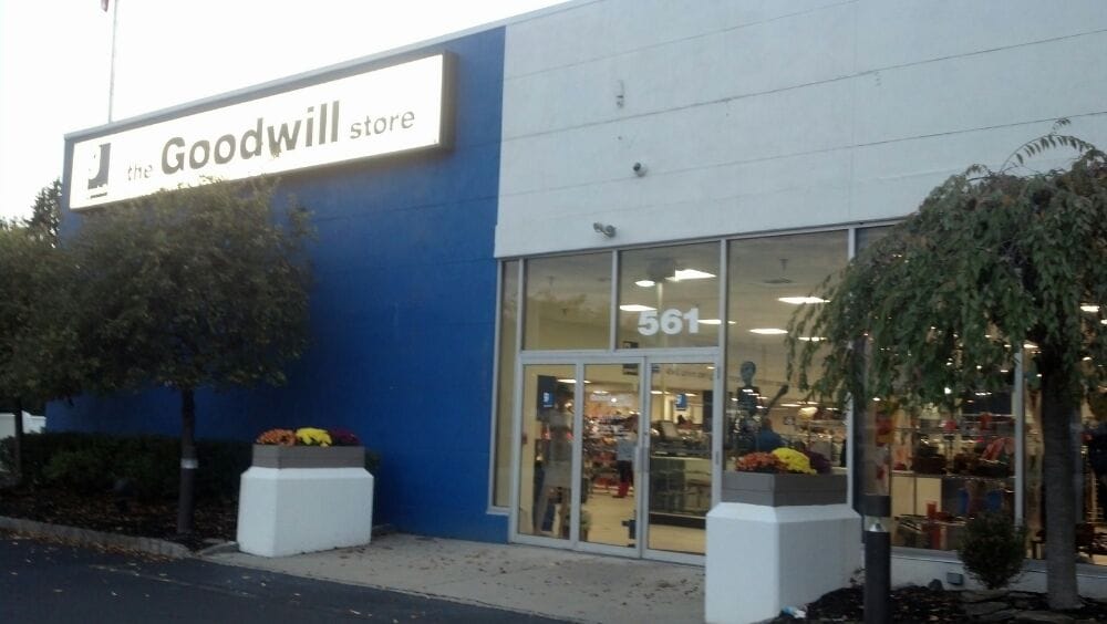 Goodwill 12 Reviews Thrift Stores 561 Rt 23, Pompton Plains, NJ