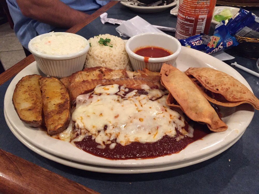 La Roca Seafood Restaurant 13 Reviews Italian 6415 McPherson Rd