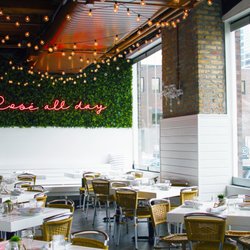 The Hampton Social River North Order Food Online 1300 Photos Photo Of The Hampton Social River North Chicago Il United States