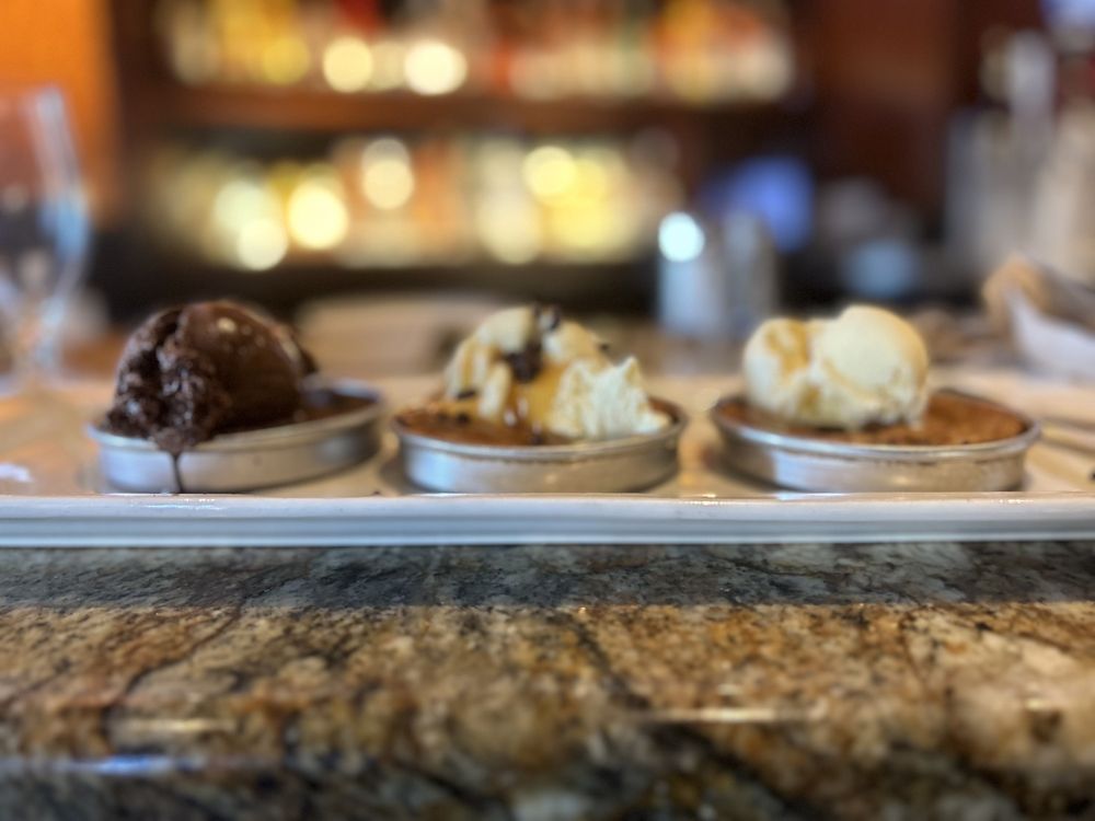 BJ's Restaurant & Brewhouse BJ's Restaurant & Brewhouse