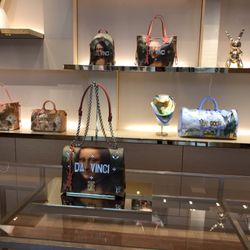 Louis Vuitton King of Prussia - 36 Photos & 81 Reviews - Leather Goods - 350 Mall Blvd, King of ...