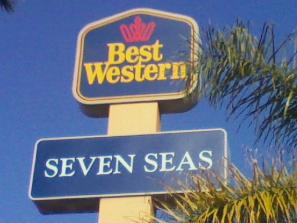 Restaurants Near Best Western Seven Seas Restaurants Near Best Western Seven Seas