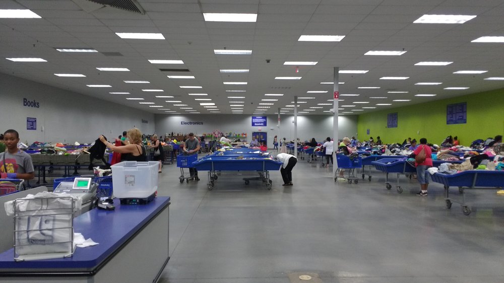 Goodwill Outlet Center 17 Photos & 10 Reviews Thrift Stores 1911