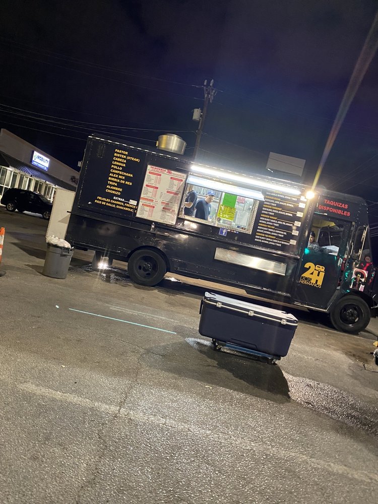 2hermanos Taco Truck