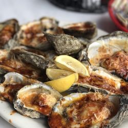 Pearl S Oyster House 284 Photos 380 Reviews Seafood 299 Pearl S Oyster House 284 Photos 380 Reviews Seafood 299 Main St Downtown Memphis Tn Restaurant Phone Number Yelp