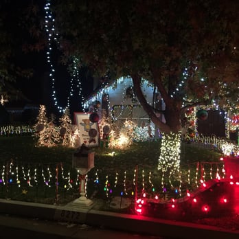 photo of thoroughbred christmas lights rancho cucamonga ca united states - Thoroughbred Christmas Lights photo of thoroughbred christmas lights rancho cucamonga ca united states - Thoroughbred Christmas Lights