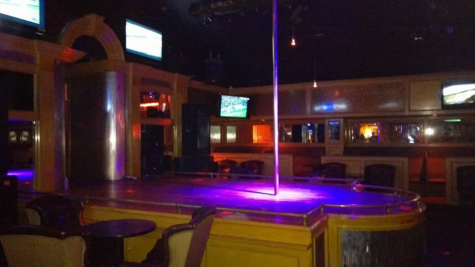 Divas Bikini Sports Bar and Grill 11 Photos Sports Bars 11927