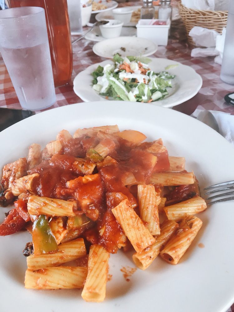 En Cacciatore With Pasta Lunch Yelp Photo Of Dolce Italian Restaurant Arlington Heights Il United States En Cacciatore