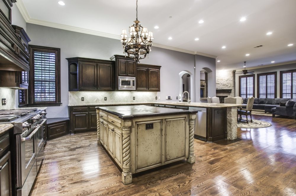 Heather Tinglov - Coldwell Banker Apex Realtors