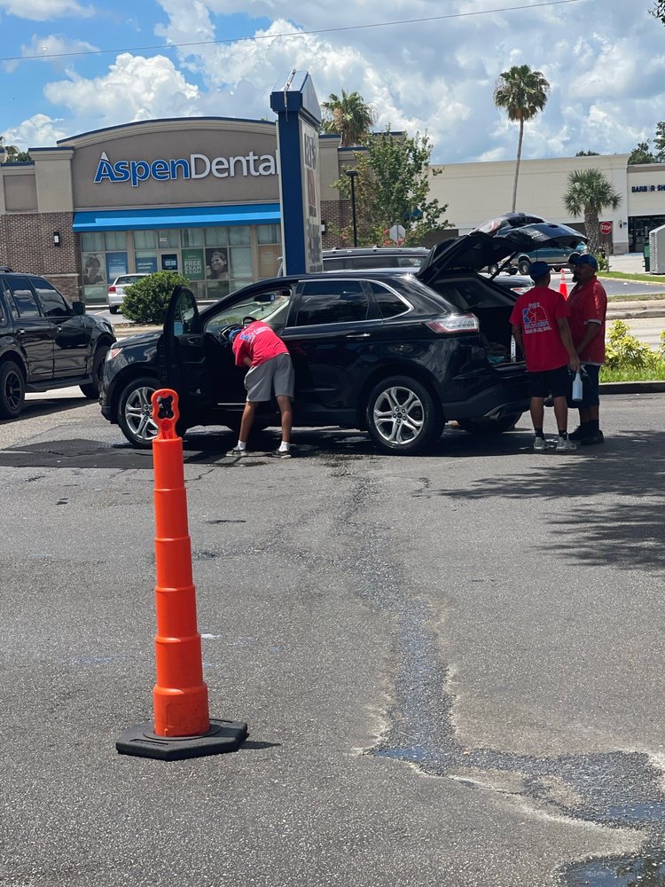 Pats Nustar Car Wash