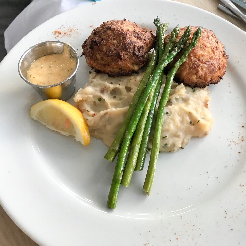 Marlin Moon Restaurant - 33 Photos & 36 Reviews - Seafood - 3301