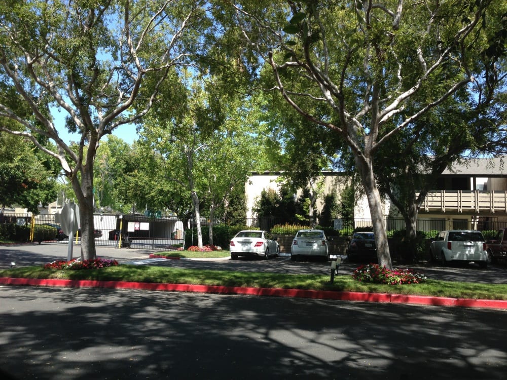 Newport Village Apartments 10 Photos & 21 Reviews Apartments 635