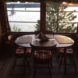 Beverly Beach Cabin Vacation Als 4216 Dr Freeland Wa Photo Of Beverly Beach Cabin Freeland Wa United States Dining With A