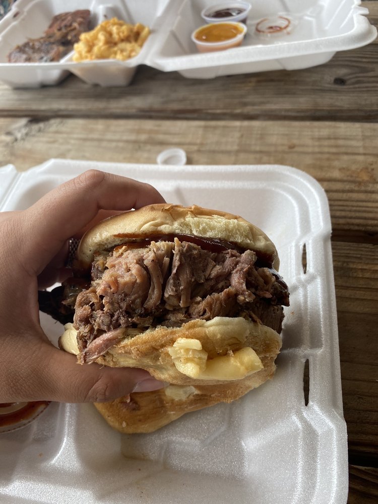 Bustin Butts BBQ