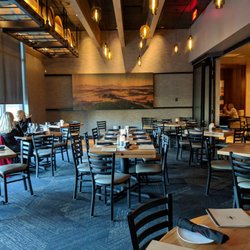 Cooper S Hawk Winery Restaurant Reston 313 Photos 250 Photo Of Cooper S Hawk Winery Restaurant Reston Va United States