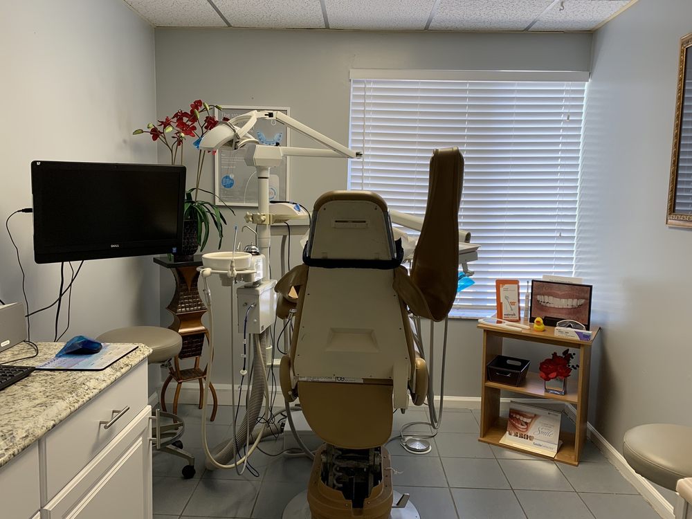 image of business Acosta Dental Arts, PA