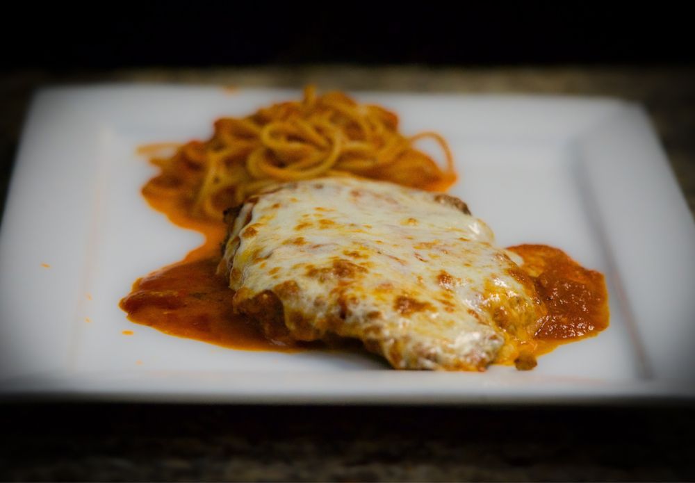 La Famiglia Italian Ristorante & Pizza