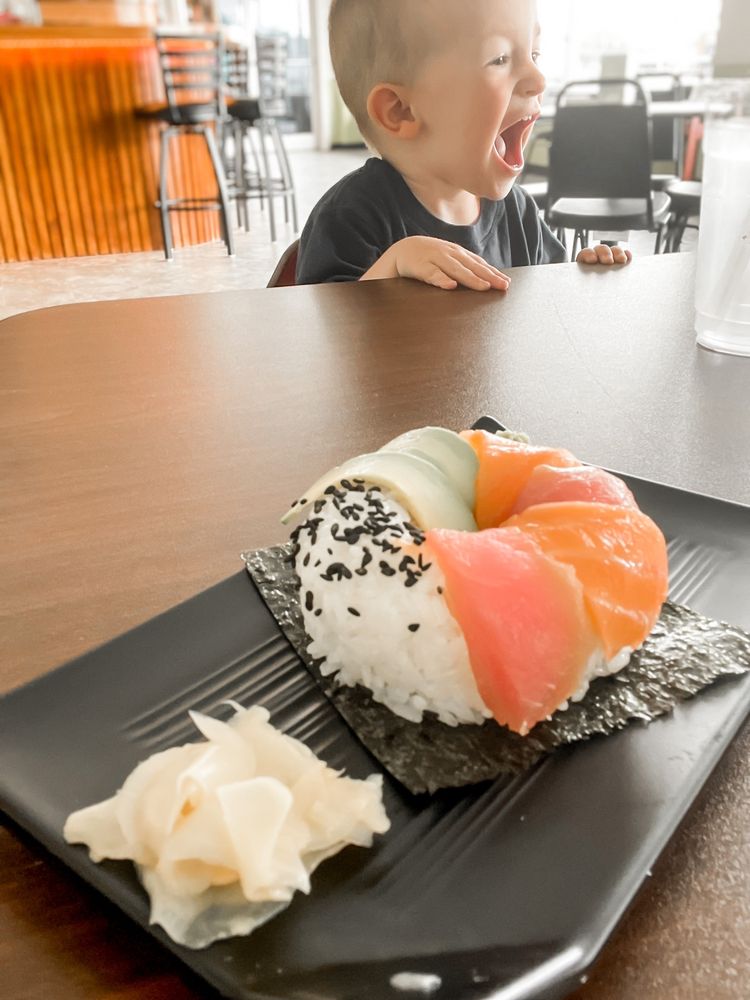 Nom Nom Sushi Nom Nom Sushi