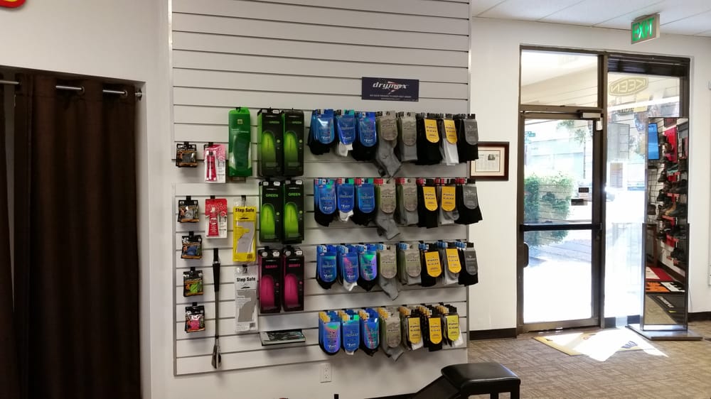 Work Shoe Hawaii 21 Photos & 36 Reviews Shoe Stores 401