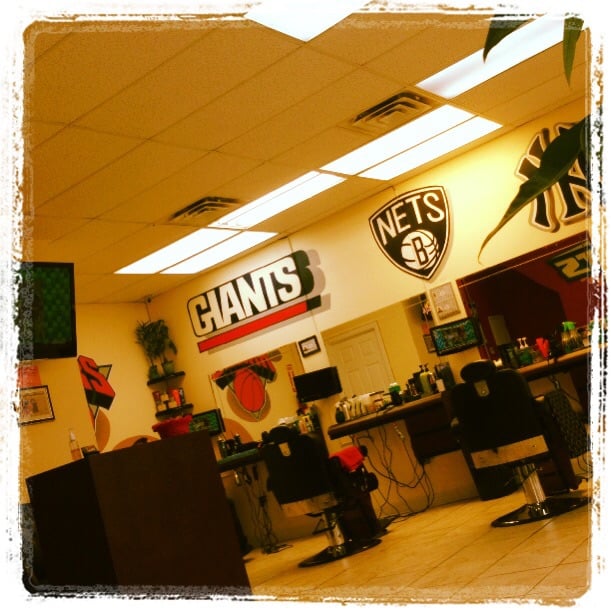 j-j-barber-shop-35-photos-47-reviews-barbers-38-33-bell-blvd