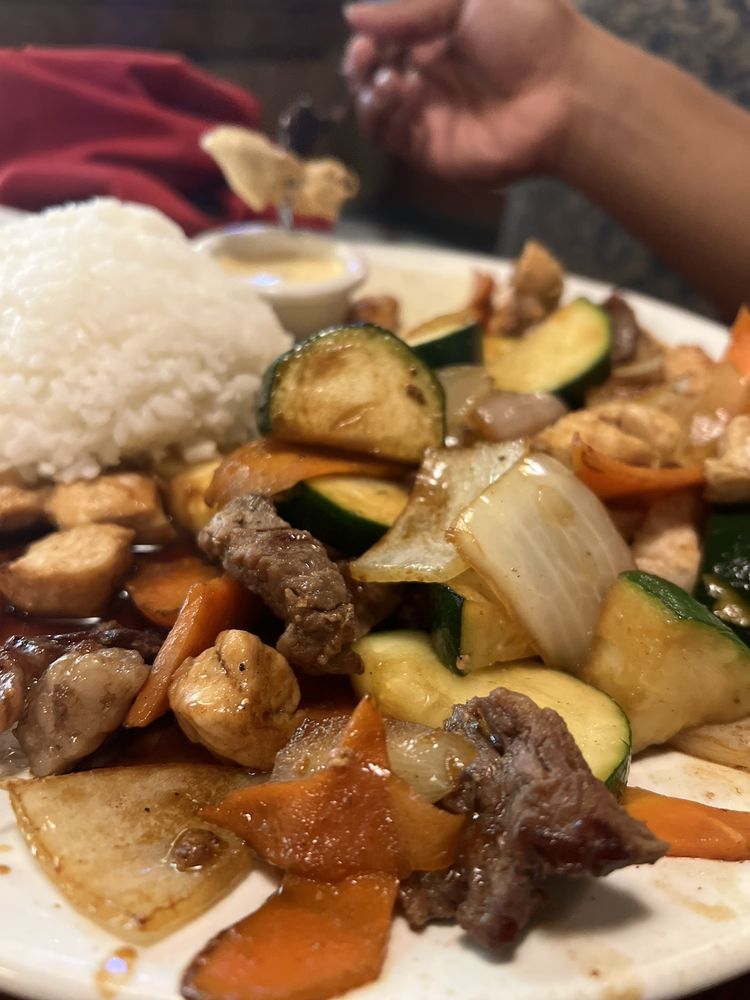 Red Bowl Asian Bistro