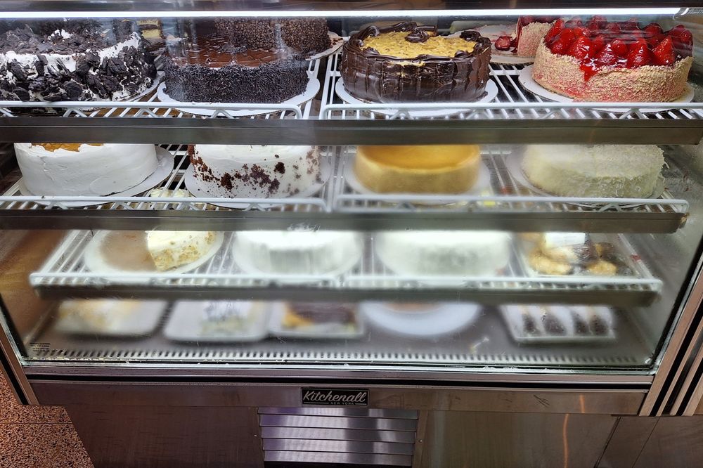 Majestic Diner Majestic Diner