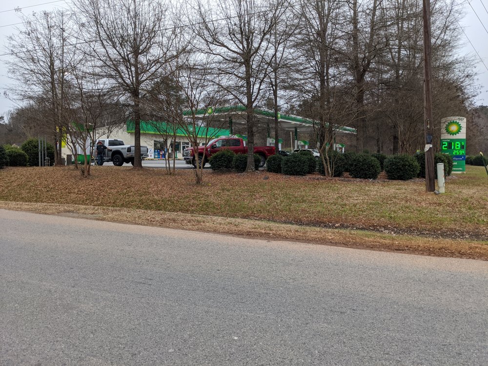 Borderline Mini Mart