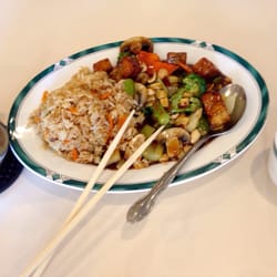 Lotus Garden Vegetarian Restaurant 50 Photos 87 Reviews Photo Of Lotus Garden Vegetarian Restaurant Eugene Or United States Hot And