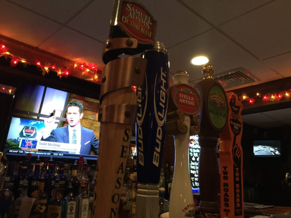 Cherry Street East 13 Photos & 45 Reviews American (Traditional