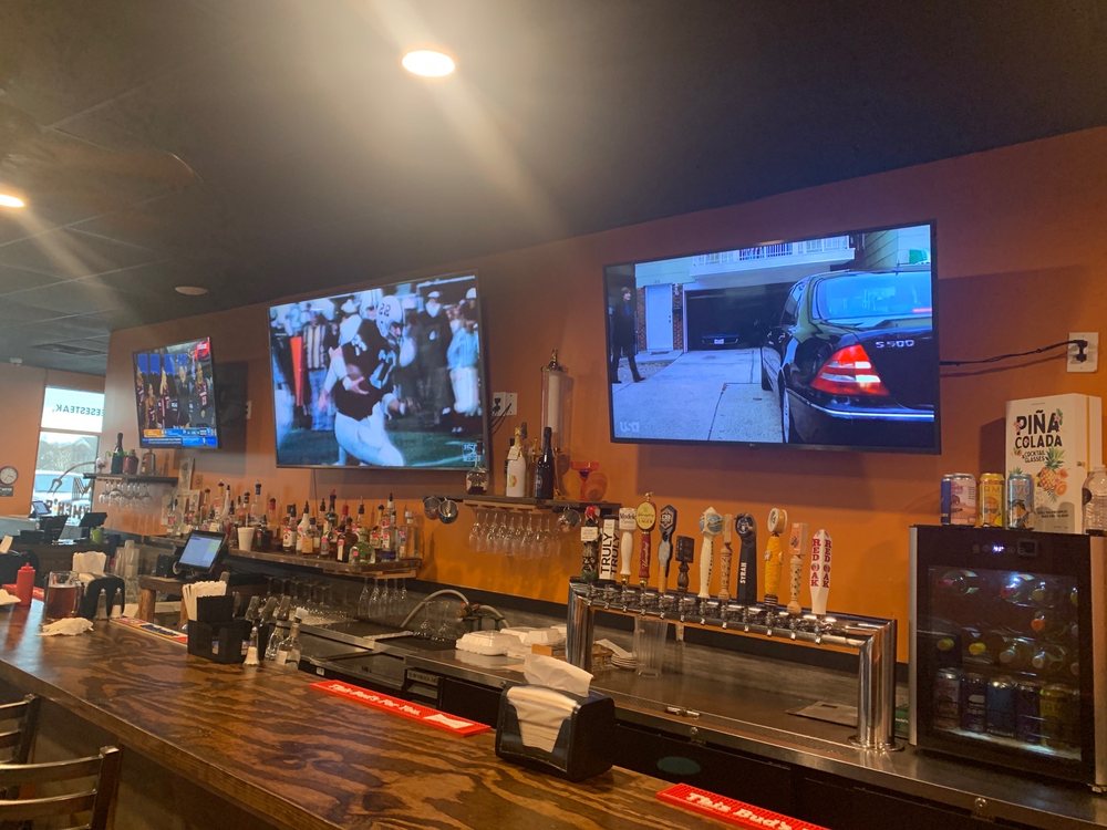 Journeymans Bar And Grill