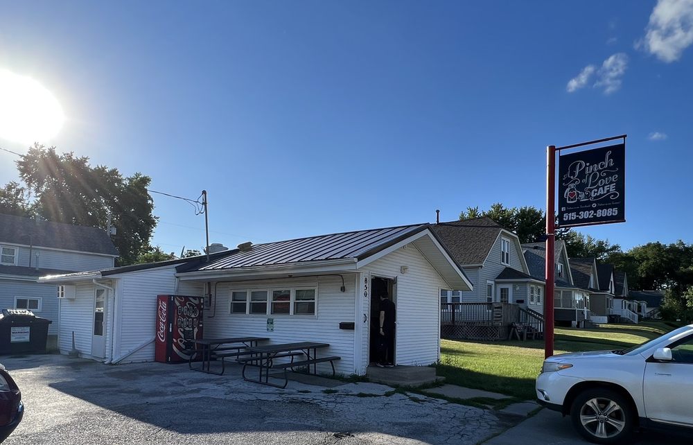 A Pinch Of Love Cafe