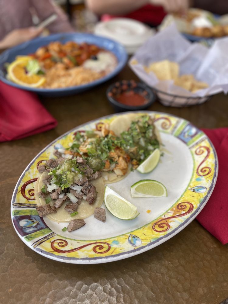 Alberto's Cantina