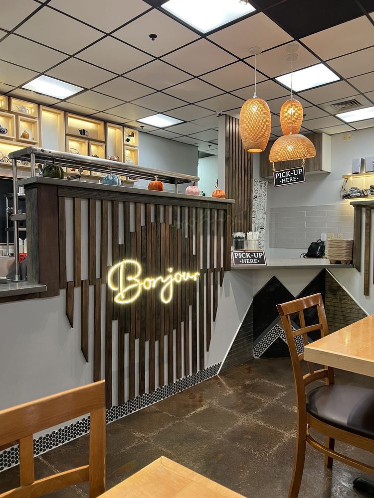 Bonjour Banh Mi & Tea