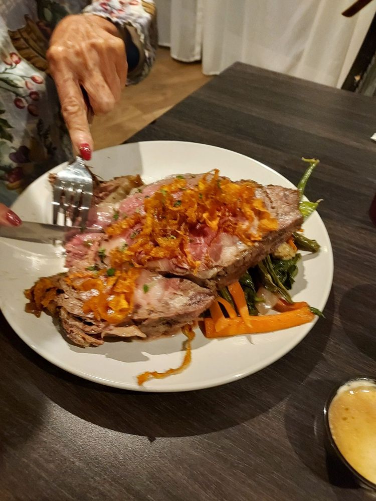 Venezia Restaurant & Bar