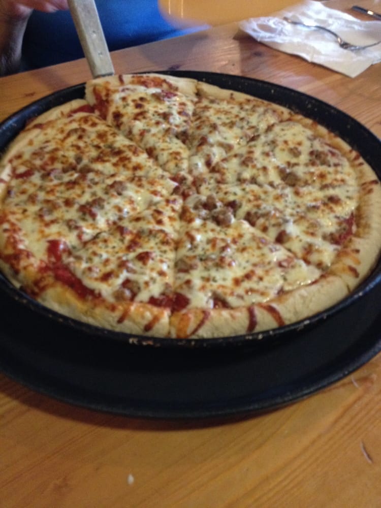 Bilbo’s Pizza in A Pan 17 Photos & 68 Reviews Pizza 3307 Stadium