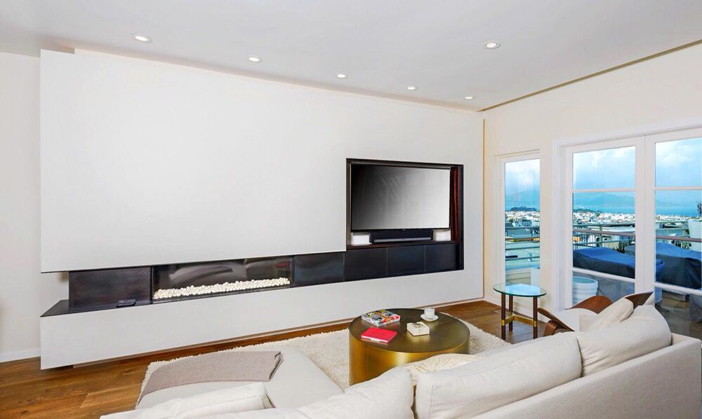 image of business Leo Claudio