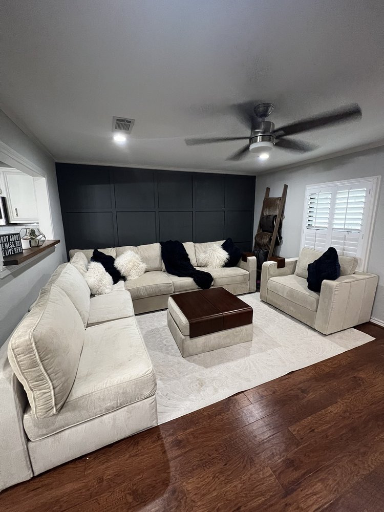 image of business Texas Boy Meets City Girl Designs