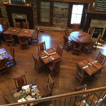 Renee Kelly S Harvest Closed 107 Photos 67 Reviews American Photo Of Renee Kelly S Harvest Shawnee Ks United States Dining Area
