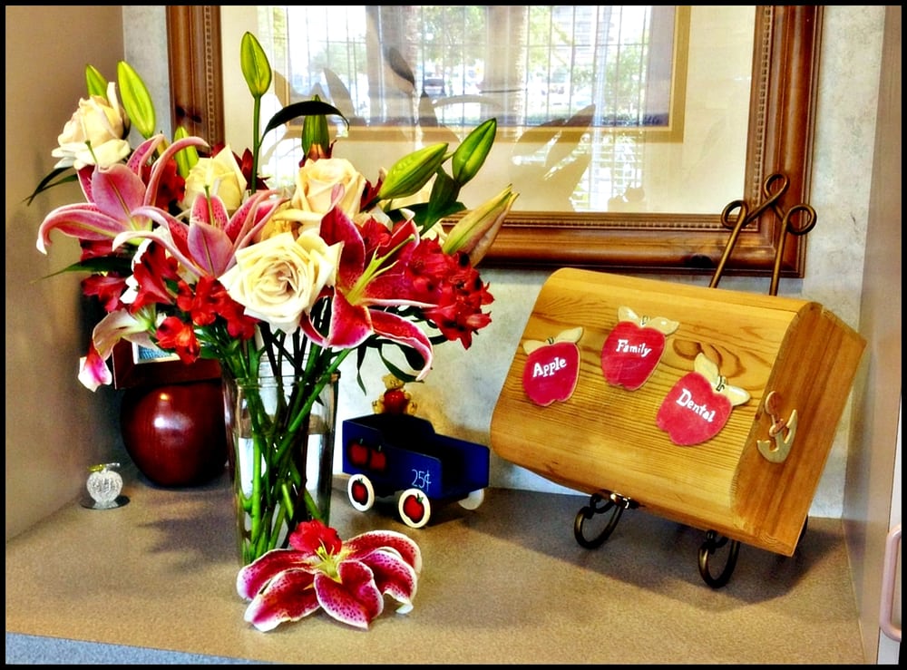 image of business Apple Family Dental