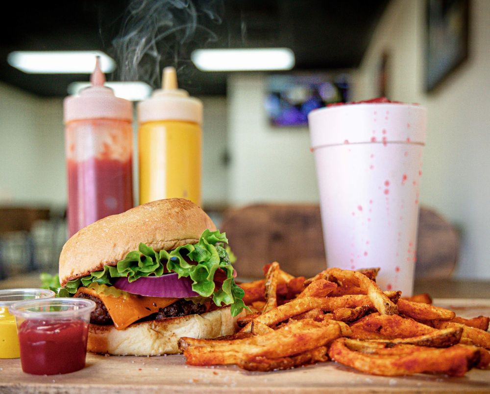 Between The Bunz Burgers