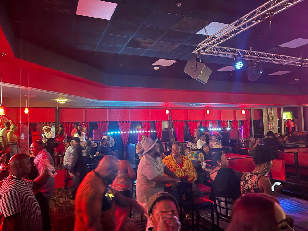Club Ritzy