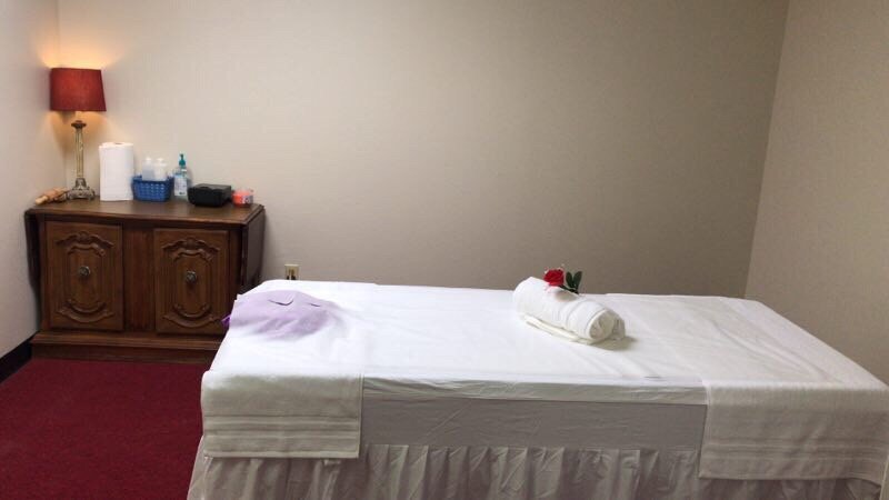 L Foot Massage