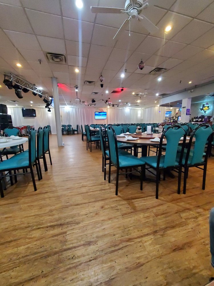 Quoc Huong Restaurant