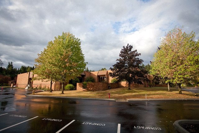Crossroads Bible Church - Churches - 15815 SE 37th St, Bellevue, WA ...