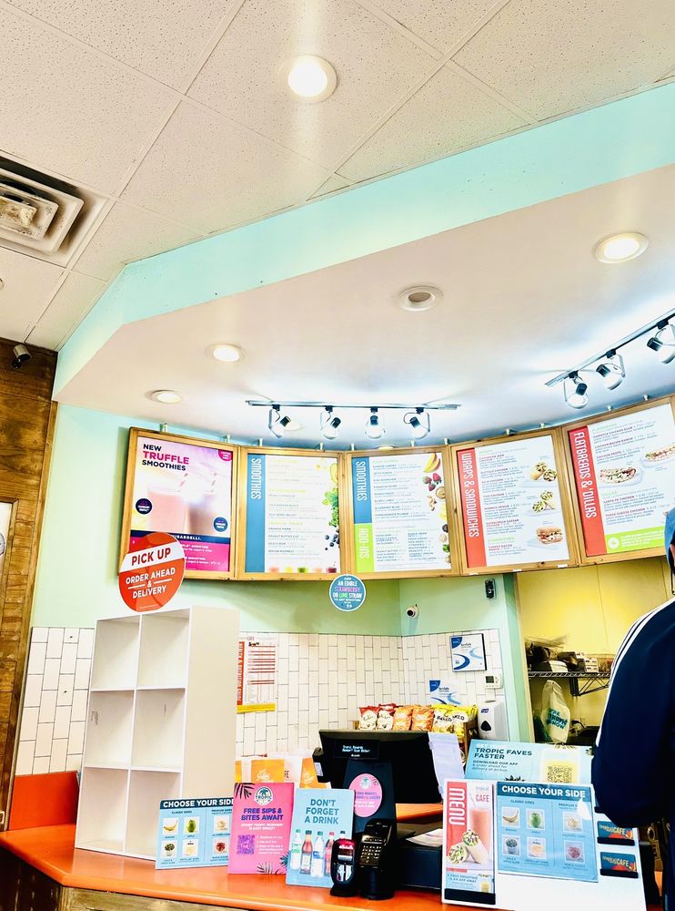 Tropical Smoothie Cafe