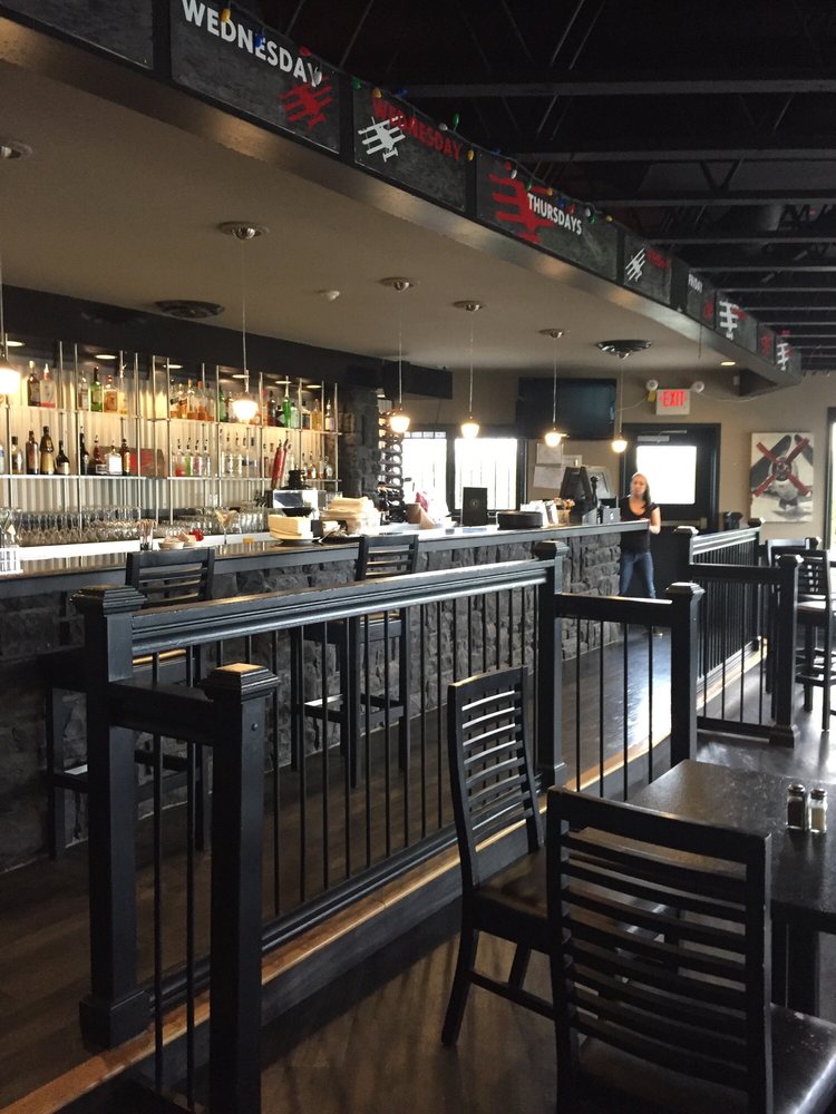 The Baron Bar and Grill - CLOSED - American (Traditional) - 1276 Tower