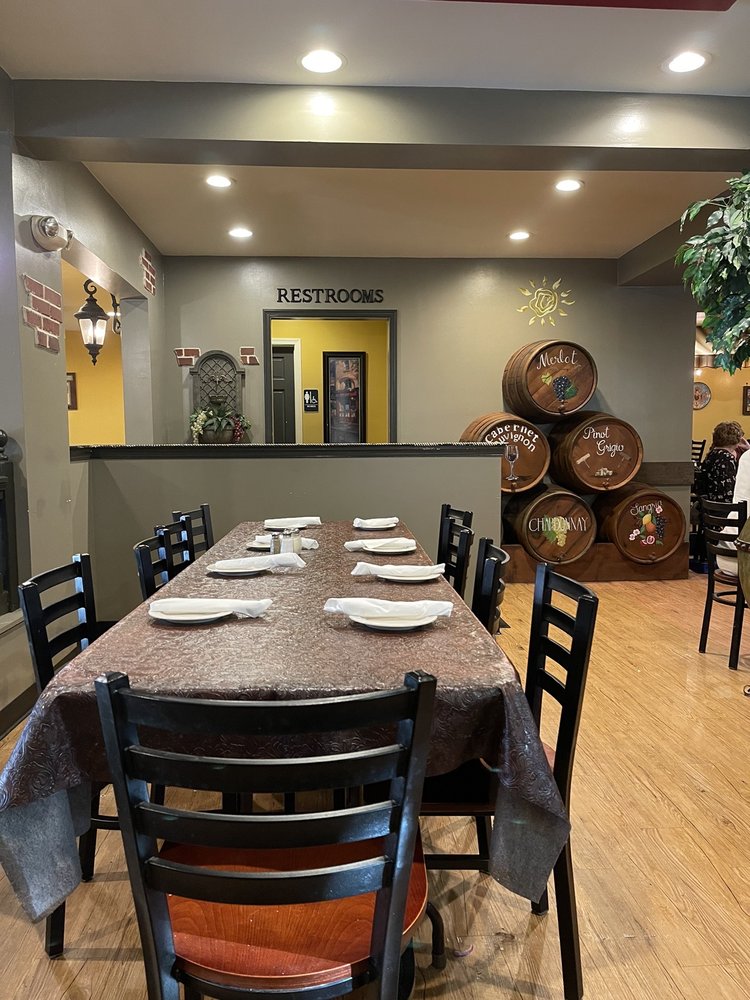 Lazzaro's Italian Bistro